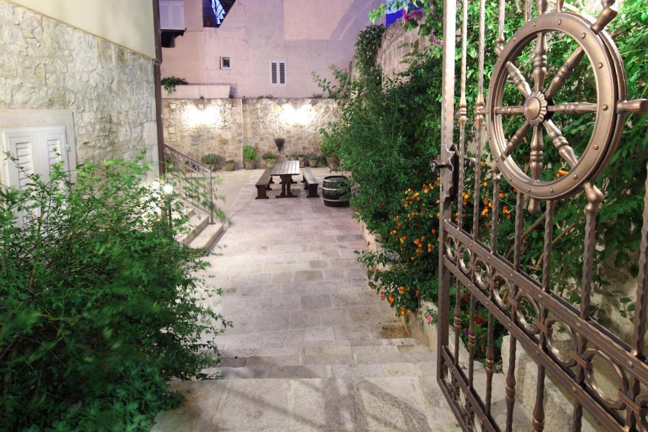 Old Town Studio Apartments Makarska Exterior foto