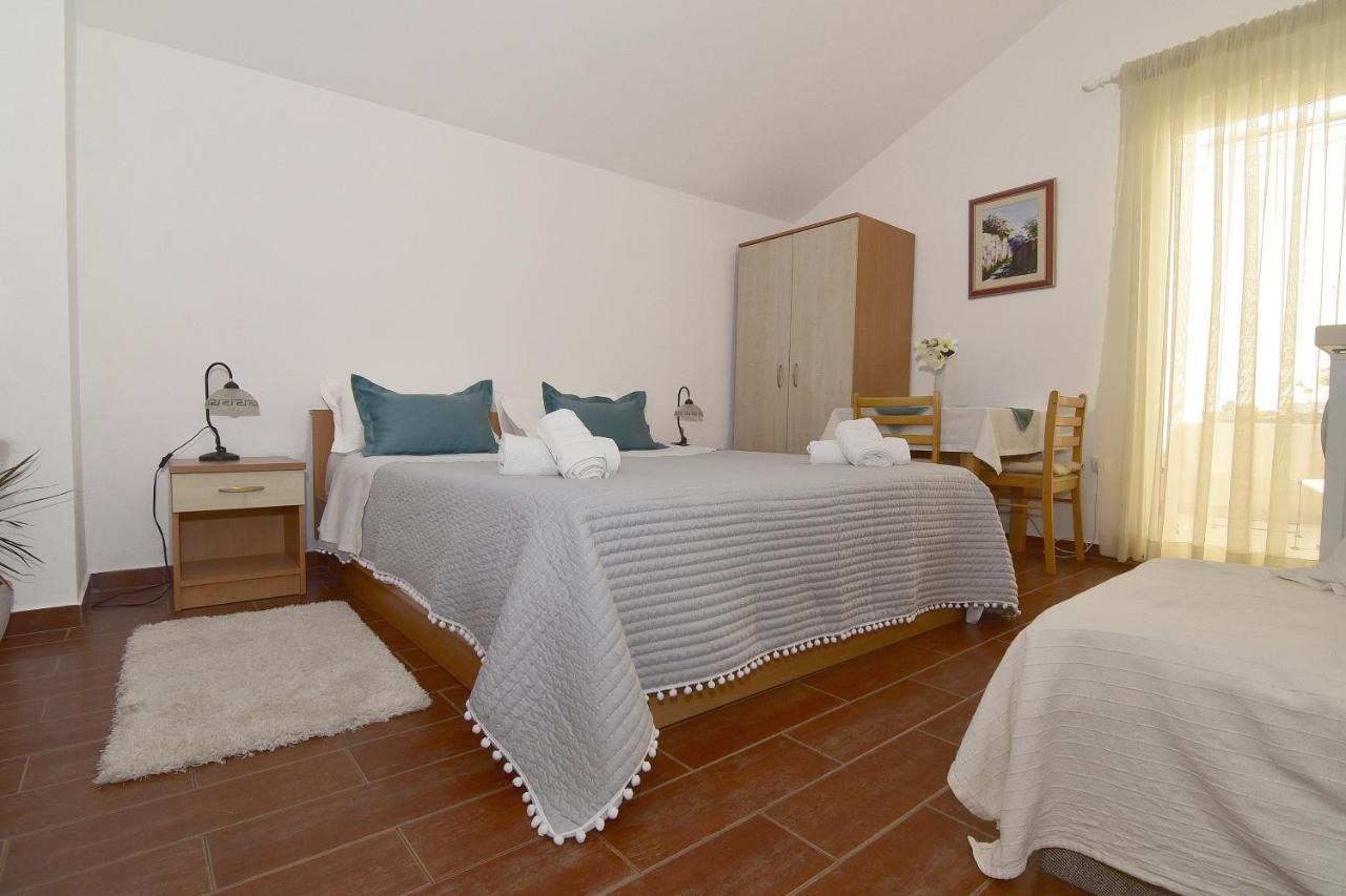 Old Town Studio Apartments Makarska Exterior foto